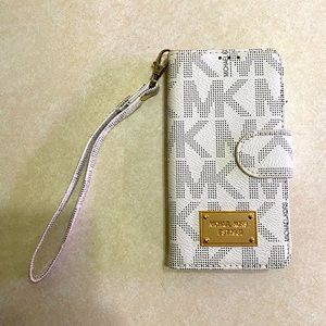 Michael Kors iphone X Saffiano Wristlet
